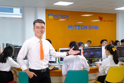 Thích ngành hot Kinh doanh & Quản lý, thí sinh tăng tốc xét tuyển học bạ - Ảnh 2. Thích ngành hot Kinh doanh & Quản lý, thí sinh tăng tốc xét tuyển học bạ - Ảnh 2.