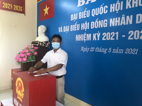 Bầu cử sớm tại huyện đảo Bạch Long Vỹ và đỉnh Lò Xo - Ảnh 3. Bầu cử sớm tại huyện đảo Bạch Long Vỹ và đỉnh Lò Xo - Ảnh 3.