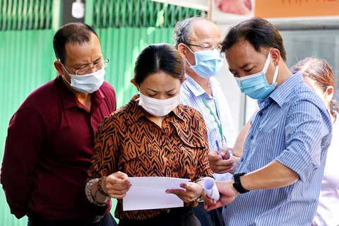 TP.HCM phải ngăn dịch lan rộng cộng đồng - Ảnh 1. TP.HCM phải ngăn dịch lan rộng cộng đồng - Ảnh 1.