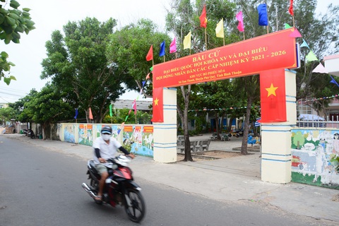 Hơn 20.000 cử tri đảo Phú Quý sẵn sàng cho ngày bầu cử - Ảnh 2. Hơn 20.000 cử tri đảo Phú Quý sẵn sàng cho ngày bầu cử - Ảnh 2.