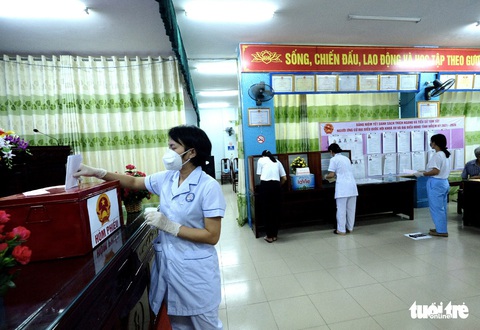 Bầu cử đặc biệt ở Bệnh viện dã chiến số 1 Bắc Ninh - Ảnh 12. Bầu cử đặc biệt ở Bệnh viện dã chiến số 1 Bắc Ninh - Ảnh 12.