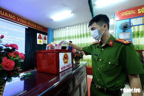 Bầu cử đặc biệt ở Bệnh viện dã chiến số 1 Bắc Ninh - Ảnh 11. Bầu cử đặc biệt ở Bệnh viện dã chiến số 1 Bắc Ninh - Ảnh 11.