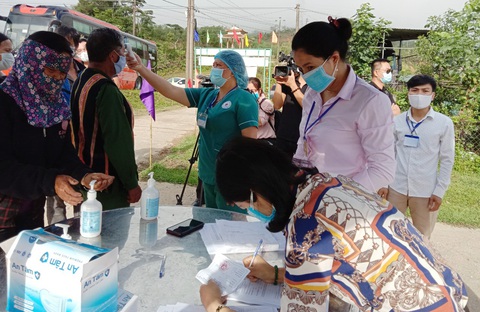 Cử tri gửi gắm đại biểu, đại biểu giám sát việc chung - Ảnh 1. Cử tri gửi gắm đại biểu, đại biểu giám sát việc chung - Ảnh 1.