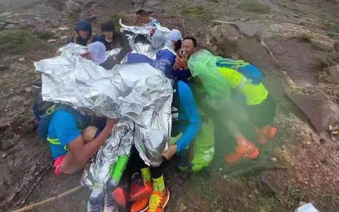 Trung Quốc điều tra vụ 21 vận động viên thiệt mạng khi dự giải Marathon Jingtai - Ảnh 1. Trung Quốc điều tra vụ 21 vận động viên thiệt mạng khi dự giải Marathon Jingtai - Ảnh 1.