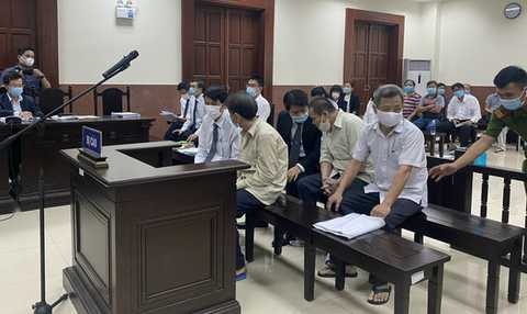 Phúc thẩm vụ cựu bí thư Bến Cát: Viện kiểm sát đề nghị hủy án điều tra lại - Ảnh 1. Phúc thẩm vụ cựu bí thư Bến Cát: Viện kiểm sát đề nghị hủy án điều tra lại - Ảnh 1.