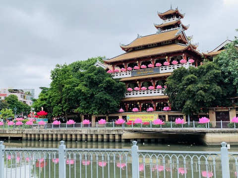 Đại lễ Phật đản 2021 tổ chức nội bộ, đảm bảo phòng chống dịch COVID-19 - Ảnh 1. Đại lễ Phật đản 2021 tổ chức nội bộ, đảm bảo phòng chống dịch COVID-19 - Ảnh 1.