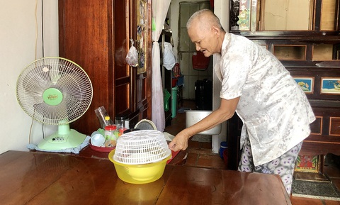 Thương con ai kể tháng ngày - Kỳ 3: Ước ông trời cho mẹ bệnh thay con - Ảnh 2. Thương con ai kể tháng ngày - Kỳ 3: Ước ông trời cho mẹ bệnh thay con - Ảnh 2.