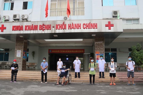12 bệnh nhân COVID-19 ở Bắc Ninh xuất viện - Ảnh 1. 12 bệnh nhân COVID-19 ở Bắc Ninh xuất viện - Ảnh 1.