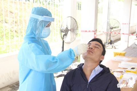 Đà Nẵng 6 ngày liên tiếp không có ca COVID-19 cộng đồng dù mở rộng xét nghiệm - Ảnh 1. Đà Nẵng 6 ngày liên tiếp không có ca COVID-19 cộng đồng dù mở rộng xét nghiệm - Ảnh 1.