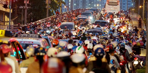 Điều chỉnh giao thông nút thắt cầu Nguyễn Tri Phương trong 30 ngày - Ảnh 1. Điều chỉnh giao thông nút thắt cầu Nguyễn Tri Phương trong 30 ngày - Ảnh 1.