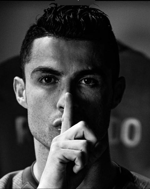 Bị chỉ trích, Ronaldo đăng ảnh trên Instagram bảo mọi người im miệng - Ảnh 1. Bị chỉ trích, Ronaldo đăng ảnh trên Instagram bảo mọi người im miệng - Ảnh 1.