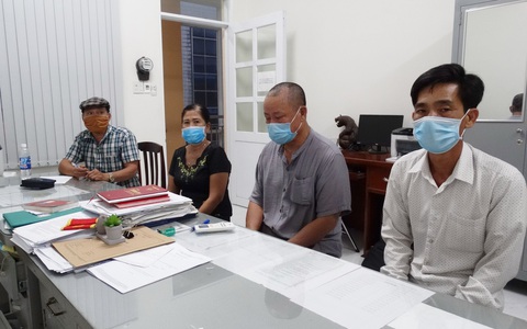 Vào khu cách ly gặp 5 người Trung Quốc: Bộ Công an nói gì về thẻ công vụ đặc biệt? - Ảnh 1. Vào khu cách ly gặp 5 người Trung Quốc: Bộ Công an nói gì về thẻ công vụ đặc biệt? - Ảnh 1.