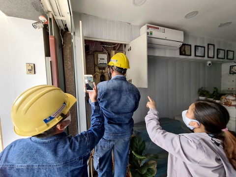 Tiêu thụ điện ở TP.HCM lại phá kỷ lục, hóa đơn tiền điện tăng - Ảnh 1. Tiêu thụ điện ở TP.HCM lại phá kỷ lục, hóa đơn tiền điện tăng - Ảnh 1.
