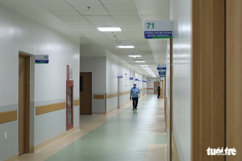 Bệnh viện Ung bướu chuyển 80% người bệnh tái khám trong ngày sang cơ sở 2 - Ảnh 8. Bệnh viện Ung bướu chuyển 80% người bệnh tái khám trong ngày sang cơ sở 2 - Ảnh 8.