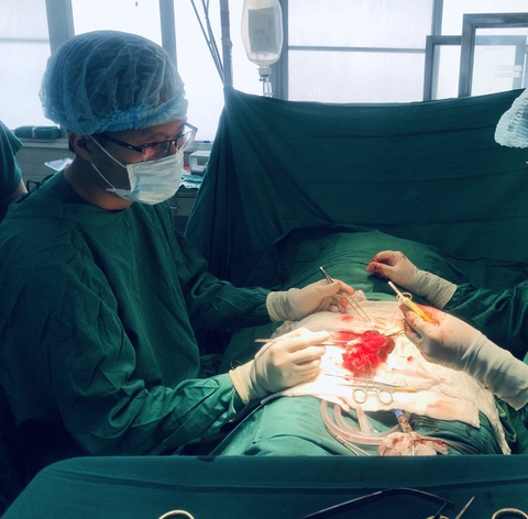 Vợ cắt đứt dương vật chồng rồi vội đưa đi cấp cứu nối lại - Ảnh 2. Vợ cắt đứt dương vật chồng rồi vội đưa đi cấp cứu nối lại - Ảnh 2.