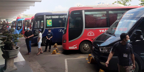 Bộ Tài chính đề xuất tiếp tục giảm mức thu 30 khoản phí, lệ phí - Ảnh 1. Bộ Tài chính đề xuất tiếp tục giảm mức thu 30 khoản phí, lệ phí - Ảnh 1.