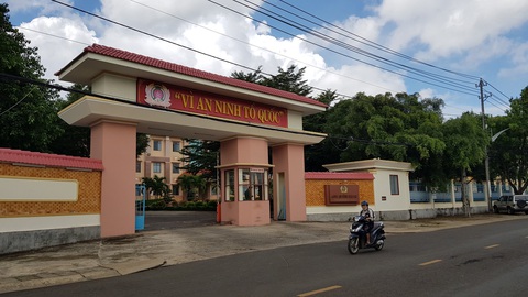 Khiển trách nguyên phó giám đốc Công an tỉnh Gia Lai - Ảnh 2. Khiển trách nguyên phó giám đốc Công an tỉnh Gia Lai - Ảnh 2.