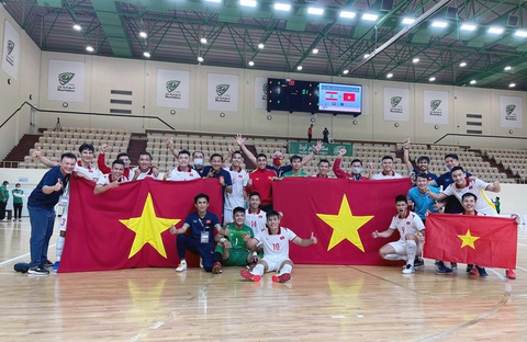Futsal Việt Nam lần thứ 2 liên tiếp giành vé dự World Cup - Ảnh 2. Futsal Việt Nam lần thứ 2 liên tiếp giành vé dự World Cup - Ảnh 2.