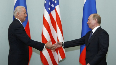 Ông Biden đi gặp Putin mà mắt nhìn sang Trung Quốc? - Ảnh 1. Ông Biden đi gặp Putin mà mắt nhìn sang Trung Quốc? - Ảnh 1.