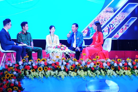Nhiều cách làm mới về học tập theo gương Bác - Ảnh 1. Nhiều cách làm mới về học tập theo gương Bác - Ảnh 1.
