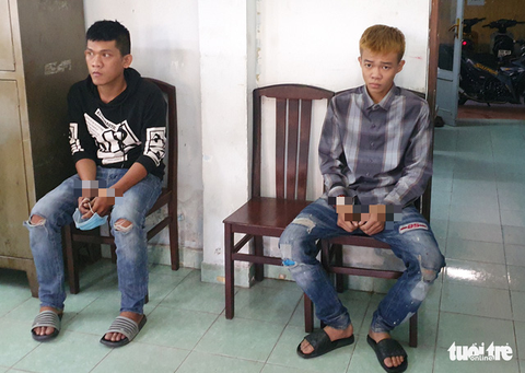 Trên đường đi chơi ma túy tiện tay bẻ khóa xe máy người dân đem bán - Ảnh 1. Trên đường đi chơi ma túy tiện tay bẻ khóa xe máy người dân đem bán - Ảnh 1.