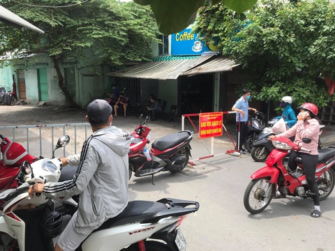 Tích cực truy vết các nơi liên quan chuỗi lây nhiễm COVID-19 ở Hội thánh truyền giáo Phục hưng - Ảnh 3. Tích cực truy vết các nơi liên quan chuỗi lây nhiễm COVID-19 ở Hội thánh truyền giáo Phục hưng - Ảnh 3.