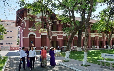 Sân trường kỷ niệm - Kỳ 1: Hè 1985, nước mặn, sắt vụn và đổi tiền - Ảnh 1. Sân trường kỷ niệm - Kỳ 1: Hè 1985, nước mặn, sắt vụn và đổi tiền - Ảnh 1.