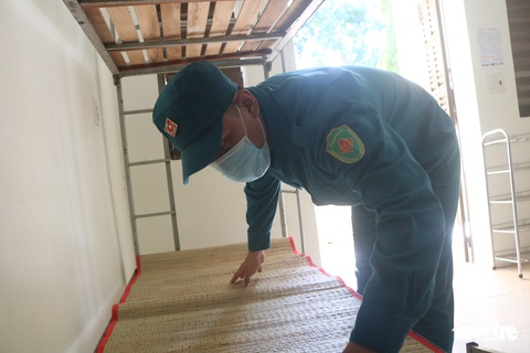 TP.HCM cấp tốc lập khu cách ly 600 giường ngay trong đêm - Ảnh 4. TP.HCM cấp tốc lập khu cách ly 600 giường ngay trong đêm - Ảnh 4.