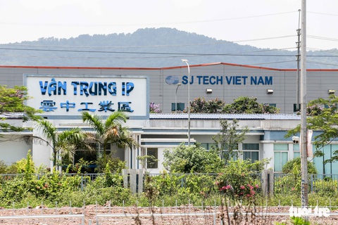 Bộ Y tế ra hướng dẫn cách ly, xét nghiệm COVID-19 trong các khu công nghiệp - Ảnh 1. Bộ Y tế ra hướng dẫn cách ly, xét nghiệm COVID-19 trong các khu công nghiệp - Ảnh 1.