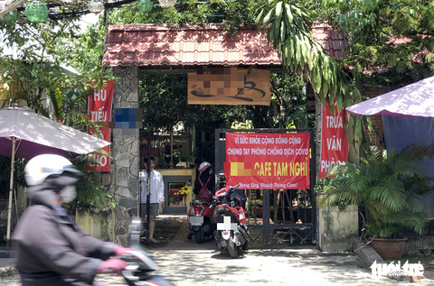 Ngừng hàng quán bán tại chỗ, cắt tóc: Vẫn còn nhiều chỗ vô tư đi - Ảnh 3. Ngừng hàng quán bán tại chỗ, cắt tóc: Vẫn còn nhiều chỗ vô tư đi - Ảnh 3.
