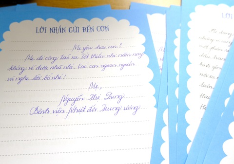 Bác sĩ tuyến đầu hẹn con ngày mẹ trở về an toàn, ba mẹ con mình sẽ ôm nhau thật lâu - Ảnh 10. Bác sĩ tuyến đầu hẹn con ngày mẹ trở về an toàn, ba mẹ con mình sẽ ôm nhau thật lâu - Ảnh 10.