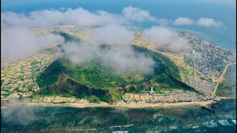 Nghiên cứu, báo cáo Thủ tướng quyết định bổ sung quy hoạch sân bay tại Lý Sơn, Phú Quý - Ảnh 1. Nghiên cứu, báo cáo Thủ tướng quyết định bổ sung quy hoạch sân bay tại Lý Sơn, Phú Quý - Ảnh 1.