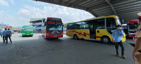 COVID-19 ngày 29-5: Bình Định tìm hành khách đi trên chuyến bay VJ437 từ Nội Bài về sân bay Phù Cát - Ảnh 1. COVID-19 ngày 29-5: Bình Định tìm hành khách đi trên chuyến bay VJ437 từ Nội Bài về sân bay Phù Cát - Ảnh 1.