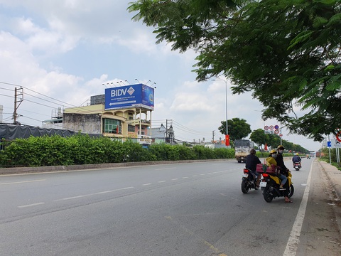 Quái xế lại chặn quốc lộ 22 để quậy lúc tảng sáng - Ảnh 2. Quái xế lại chặn quốc lộ 22 để quậy lúc tảng sáng - Ảnh 2.