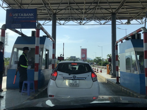 Dù tăng phí, mỗi ngày vẫn hơn 13.000 lượt xe qua hầm Hải Vân - Ảnh 2. Dù tăng phí, mỗi ngày vẫn hơn 13.000 lượt xe qua hầm Hải Vân - Ảnh 2.
