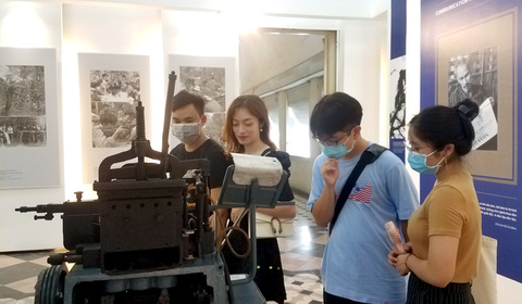 Hiện vật bảo tàng kể chuyện truyền thông trong chiến tranh - Ảnh 1. Hiện vật bảo tàng kể chuyện truyền thông trong chiến tranh - Ảnh 1.