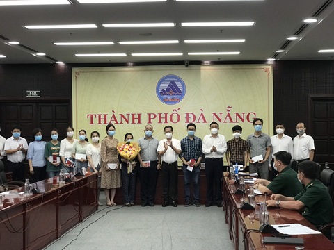 Đà Nẵng cử 10 bác sĩ và điều dưỡng chi viện chống dịch cho Bắc Giang - Ảnh 1. Đà Nẵng cử 10 bác sĩ và điều dưỡng chi viện chống dịch cho Bắc Giang - Ảnh 1.