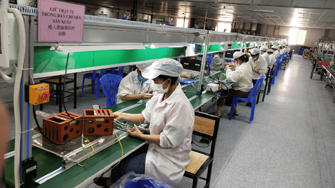 Nhiều doanh nghiệp ở Bắc Giang hoạt động trở lại - Ảnh 1. Nhiều doanh nghiệp ở Bắc Giang hoạt động trở lại - Ảnh 1.