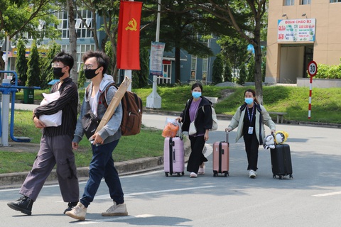 Ký túc xá thành khu cách ly, dân mở cửa đón sinh viên vào trọ - Ảnh 5. Ký túc xá thành khu cách ly, dân mở cửa đón sinh viên vào trọ - Ảnh 5.