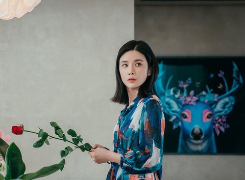 Hoàng Quyên thành nàng Eva, Quang Trung hát livestream mùa dịch đạt nửa triệu lượt xem - Ảnh 6. Hoàng Quyên thành nàng Eva, Quang Trung hát livestream mùa dịch đạt nửa triệu lượt xem - Ảnh 6.