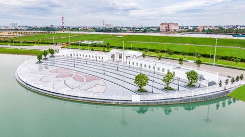 Van Phuc Group đẩy mạnh tiến độ thi công công trình Nhạc Nước trăm tỉ - Ảnh 2. Van Phuc Group đẩy mạnh tiến độ thi công công trình Nhạc Nước trăm tỉ - Ảnh 2.