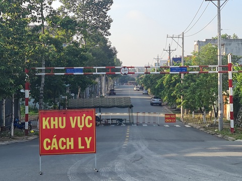 Bình Dương thêm 3 ca COVID-19 trong cộng đồng, đều liên quan ca bệnh tại TP.HCM - Ảnh 2. Bình Dương thêm 3 ca COVID-19 trong cộng đồng, đều liên quan ca bệnh tại TP.HCM - Ảnh 2.