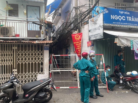 Có ca dương tính COVID-19, khu Mả Lạng lại bị phong tỏa - Ảnh 1. Có ca dương tính COVID-19, khu Mả Lạng lại bị phong tỏa - Ảnh 1.
