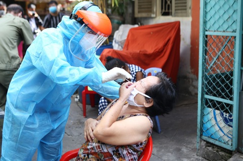 TP.HCM: Hơn 200 ca mắc COVID-19 có liên quan Hội Thánh truyền giáo Phục Hưng - Ảnh 1. TP.HCM: Hơn 200 ca mắc COVID-19 có liên quan Hội Thánh truyền giáo Phục Hưng - Ảnh 1.