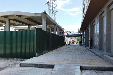 Vụ Công trình mọc cấp tốc ở Nha Trang: Dân khởi kiện, yêu cầu hủy quyết định của UBND tỉnh - Ảnh 1. Vụ Công trình mọc cấp tốc ở Nha Trang: Dân khởi kiện, yêu cầu hủy quyết định của UBND tỉnh - Ảnh 1.