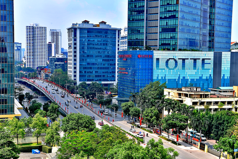Quận Ba Đình đón Huân chương Độc lập hạng ba nhân 60 năm thành lập - Ảnh 1. Quận Ba Đình đón Huân chương Độc lập hạng ba nhân 60 năm thành lập - Ảnh 1.