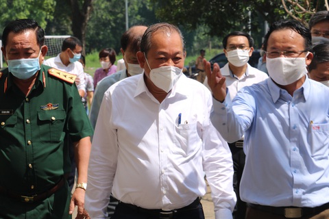 Phó thủ tướng Trương Hòa Bình kiểm tra công tác chống dịch COVID-19 tại TP.HCM - Ảnh 2. Phó thủ tướng Trương Hòa Bình kiểm tra công tác chống dịch COVID-19 tại TP.HCM - Ảnh 2.