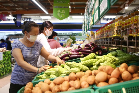 Mua sắm trầm lắng trong ngày đầu tiên TP.HCM thực hiện giãn cách xã hội - Ảnh 4. Mua sắm trầm lắng trong ngày đầu tiên TP.HCM thực hiện giãn cách xã hội - Ảnh 4.