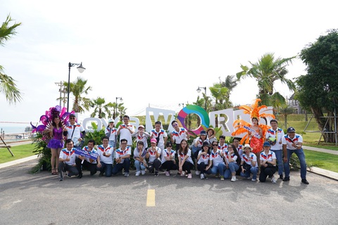 Tập đoàn Novaland đặt mục tiêu tuyển dụng hàng ngàn nhân sự đến năm 2025 - Ảnh 2. Tập đoàn Novaland đặt mục tiêu tuyển dụng hàng ngàn nhân sự đến năm 2025 - Ảnh 2.