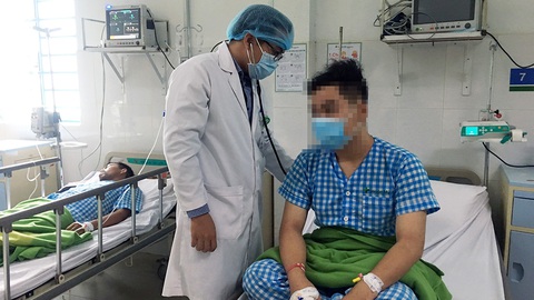 Phát sợ với món ăn độc lạ từ côn trùng - Ảnh 1. Phát sợ với món ăn độc lạ từ côn trùng - Ảnh 1.